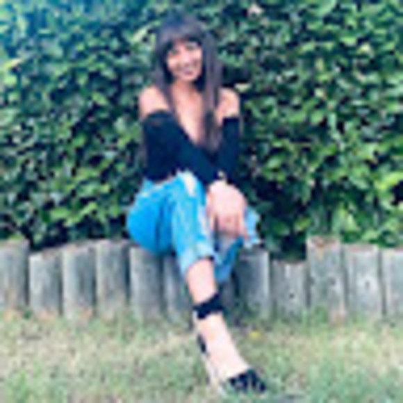 charlenegonz977